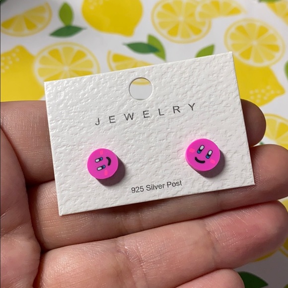 🍋NWT Kirby Pink Nerdy Stud Earrings - Picture 4 of 7